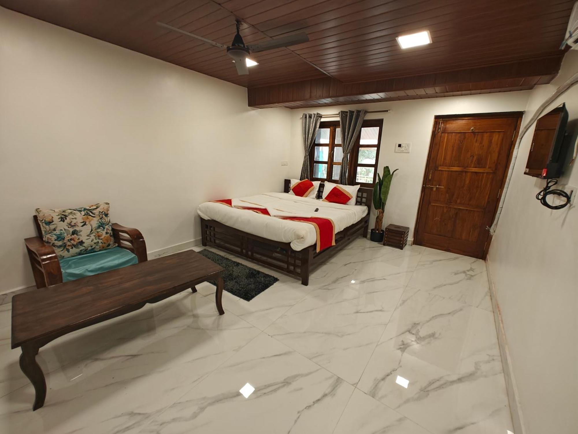 Whitehouse Homestay By Oxystays Hospitality Alībāg Phòng bức ảnh